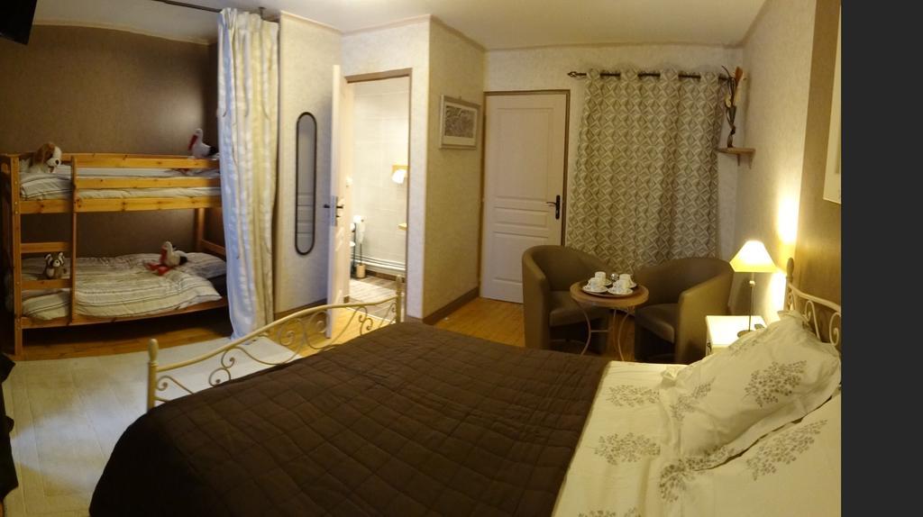 Logis Des Douves Bed & Breakfast Tiffauges Ngoại thất bức ảnh